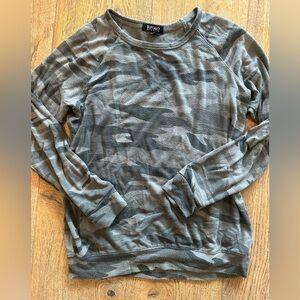 Camo top Buffalo by David Bitton size small